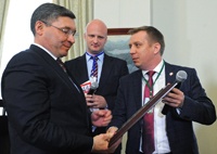 Владимир Якушев (справа), Дмитрий Толмачев (в центре), Максим Мациборко (слева)