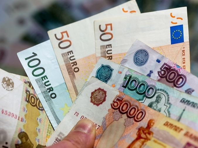 Банки повышают ставки по рублёвым вкладам