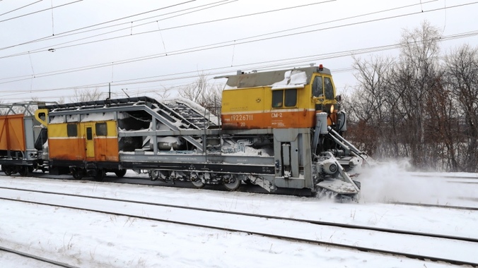 В первую неделю декабря снегоуборочная техника СвЖД выполнила 350 рейсов, очищено почти 10 тыс. км пути
