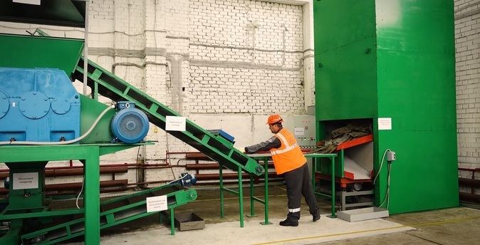 СвЖД освоила производство напольного покрытия и стройматериалов из производственных отходов