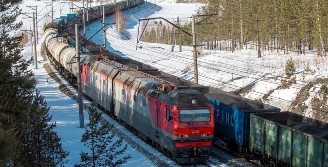 Свердловская магистраль увеличила скорость движения грузовых поездов почти на треть с начала года