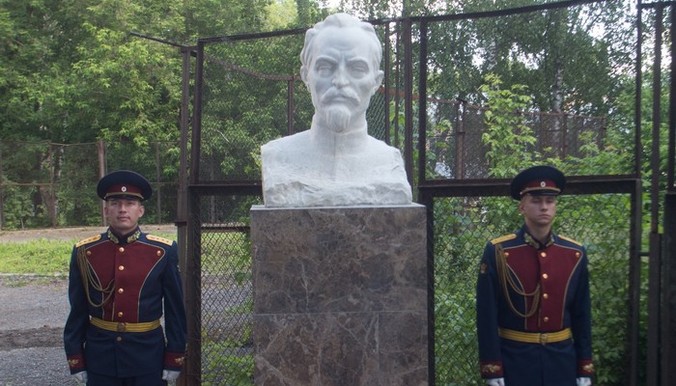 В Ижевске открыли памятник Феликсу Дзержинскому