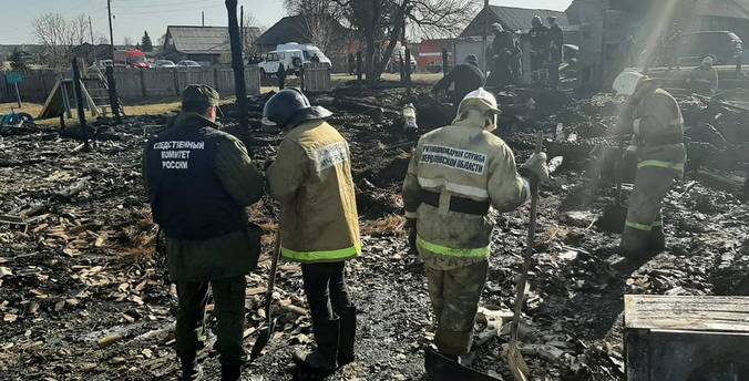В результате пожара под Нижним Тагилом погибли пятеро детей