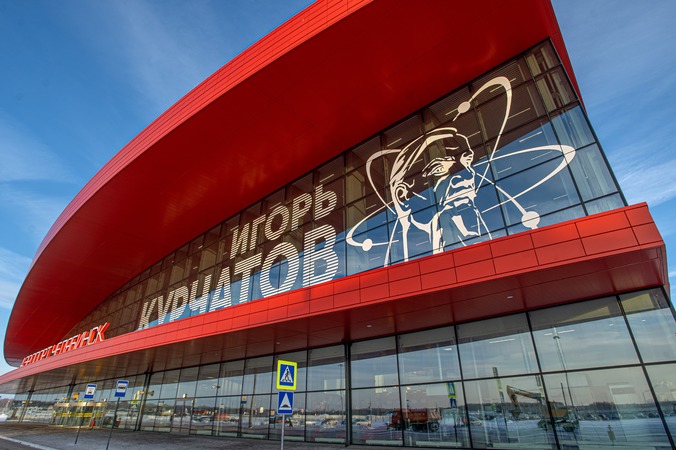 Информация о минировании взлетно-посадочной полосы в аэропорту Челябинска не подтвердилась