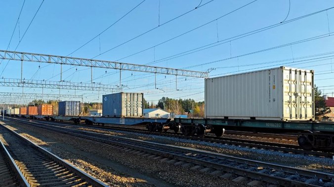 Перевозки контейнеров на СвЖД выросли на 7,8% в январе - октябре