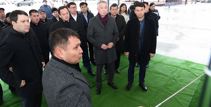 В Казахстане планируют открыть 12 текстильных швейных фабрик