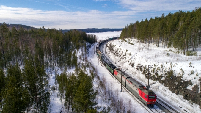 Свердловская магистраль по запросам грузоотправителей с начала года разработала семь новых ускоренных маршрутов