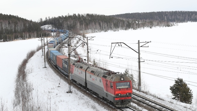 Перевозки контейнеров на СвЖД выросли на 5,7% в 2025 году