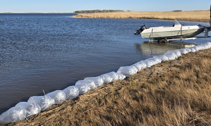 В Тюменской области началось весеннее зарыбление водоемов