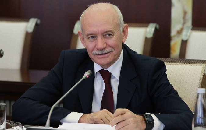 Рустэм Хамитов объявил о досрочном сложении полномочий Рустэм Хамитов объявил о досрочном сложении полномочий
