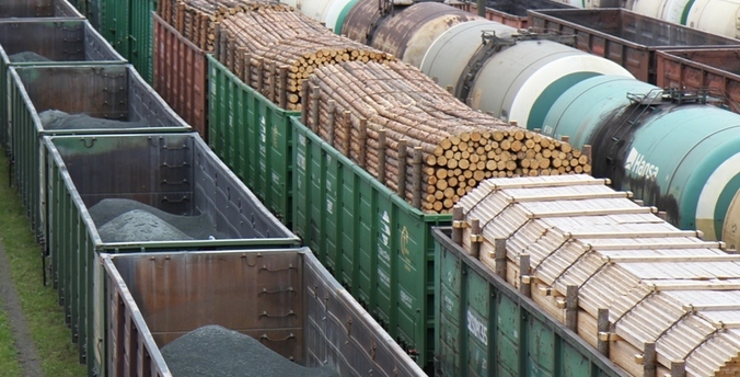 СвЖД в июне увеличила перевозки грузов для строительного комплекса