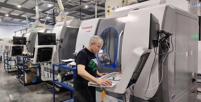 Производство инструментов для станков с ЧПУ расширил завод на Среднем Урале