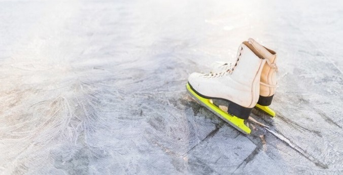 Заливать лед начали на «Ямал Арене»