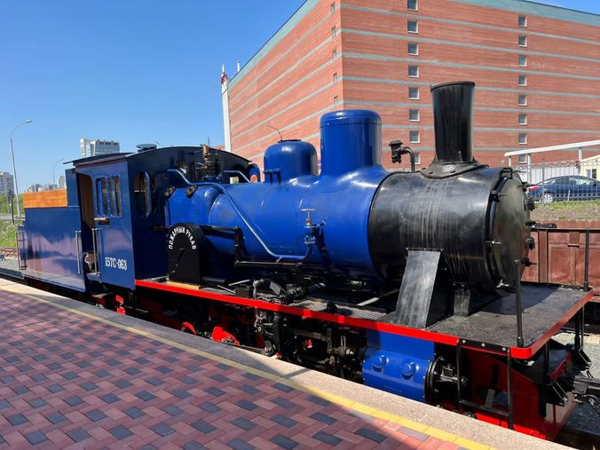 Коллекцию Музея узкоколейных железных дорог в Екатеринбурге пополнил восстановленный паровоз из парка Энгельса