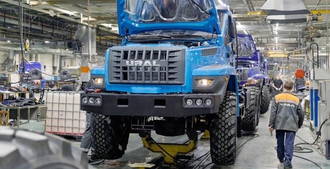 Новый сборочный комплекс запустили на автозаводе «Урал»