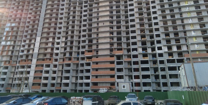 Жители Втузгородка в Екатеринбурге возмутились строительству высотки около их домов