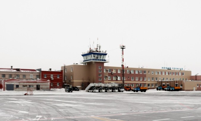 Самолет Utair совершил посадку в Новом Уренгое на Ямале со второй попытки