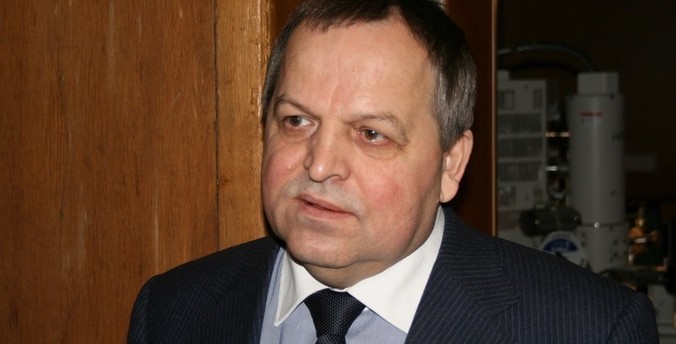 Председатель Уральского отделения РАН Валерий Чарушин планирует покинуть пост