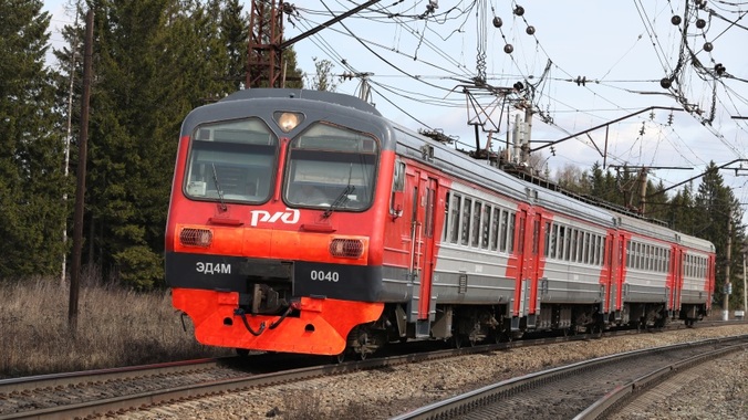 Порядок курсирования некоторых пригородных поездов в Свердловской области изменится в майские праздники