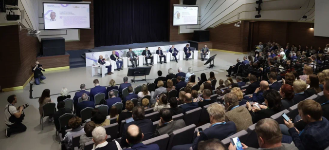 Роль инвестиционного регионального стандарта обсудили на «Большом открытом диалоге» в Екатеринбурге