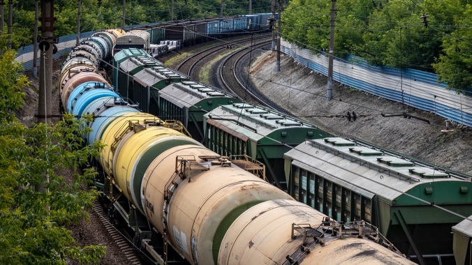 Погрузка на Свердловской железной дороге составила 9,8 млн тонн в июне