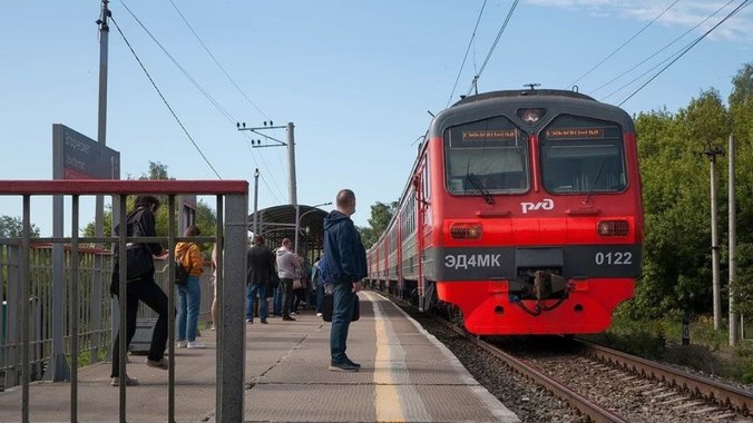 В преддверии 300-летия Екатеринбурга пассажиры пригородных поездов могут получить скидку на проезд в границах муниципалитета