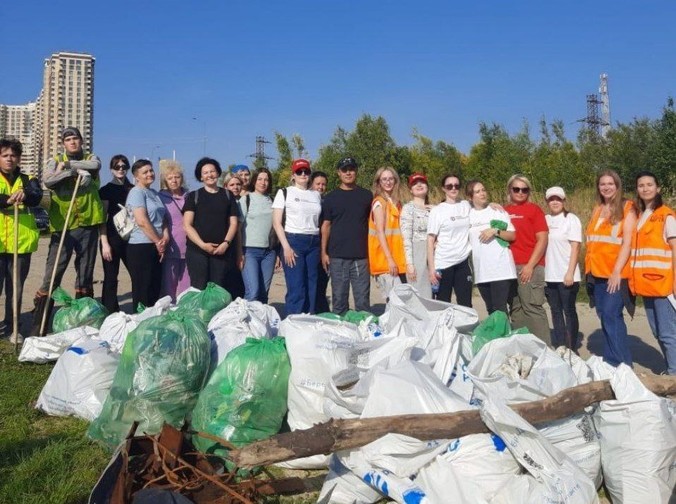Свердловская магистраль присоединилась к экологической акции «Вода России»