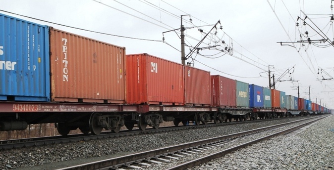 Более 99% контейнерных поездов Свердловская магистраль отправила по ускоренному графику в январе-марте