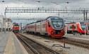 В майские праздники на СвЖД назначены дополнительные рейсы пригородных поездов