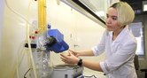 Химики УрФУ разработали безопасную и экономичную технологию переработки отходов
