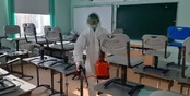 Роспотребнадзор: Возобновлять ограничительные меры по коронавирусу в образовательных организациях не требуется
