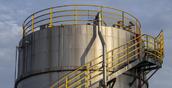 Чтобы увеличить поставки нефтепродуктов до 2,6 млн тонн в год, в Башкирии инвестору предоставят господдержку